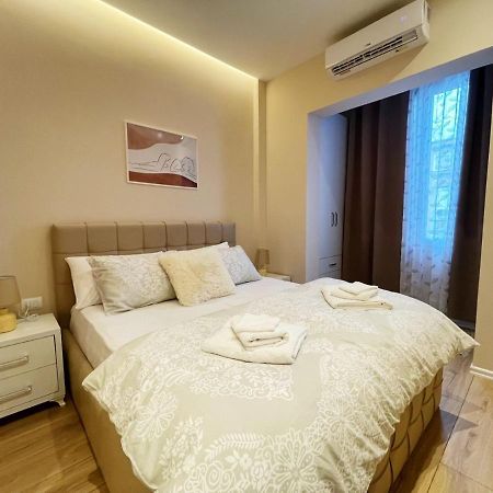 Aj Apartments, Hidden Gem In The Heart Of Тирана Экстерьер фото