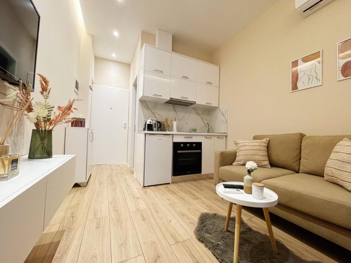 Aj Apartments, Hidden Gem In The Heart Of Тирана Экстерьер фото