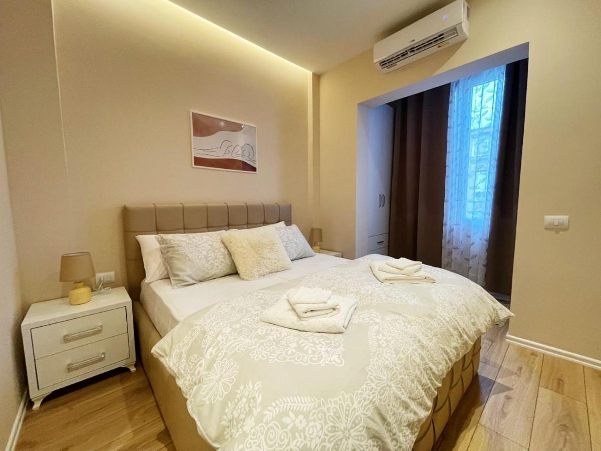 Aj Apartments, Hidden Gem In The Heart Of Тирана Экстерьер фото